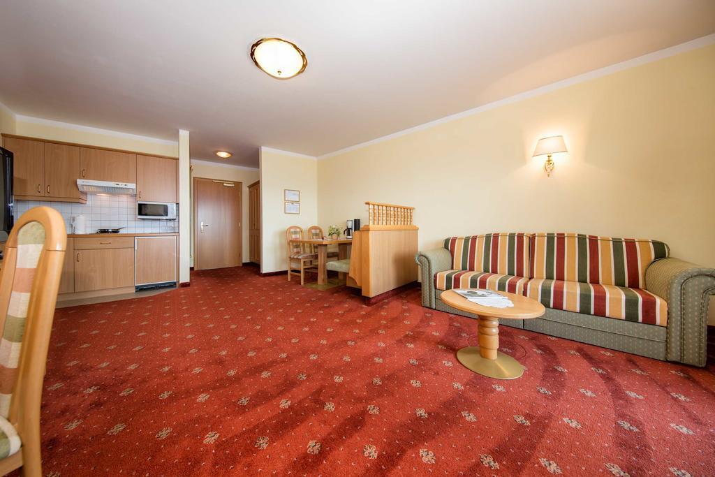 Residence Rossboden Mit Hallenbad Верано Экстерьер фото